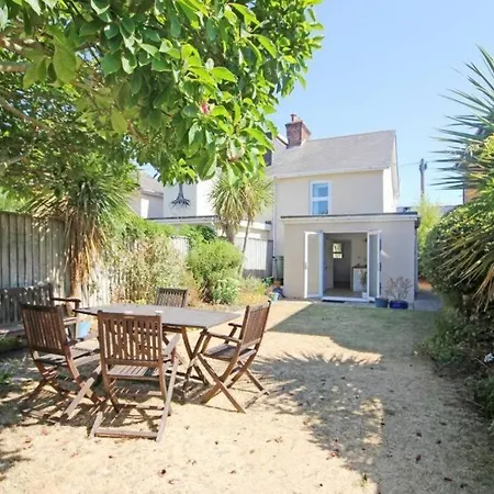 Palm Trees By Bournecoast - A Lovely Two Bedroom Victorian Holiday Home Located In A Popular Area - Hb8500-2